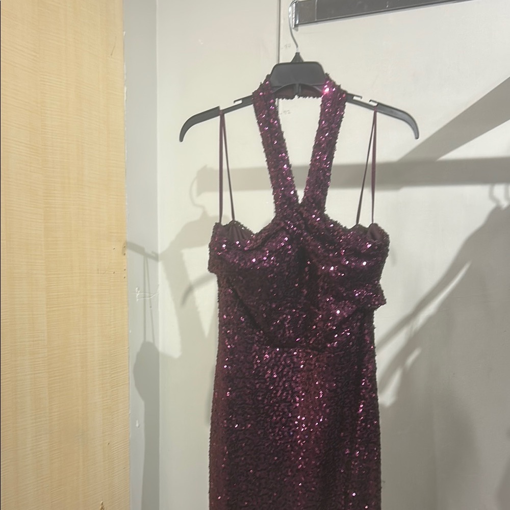 Elegant Burgundy Sequin Halter Dress